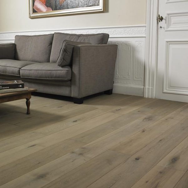 Parquet MERLOT vieilli à la main, fumé huilé gris
