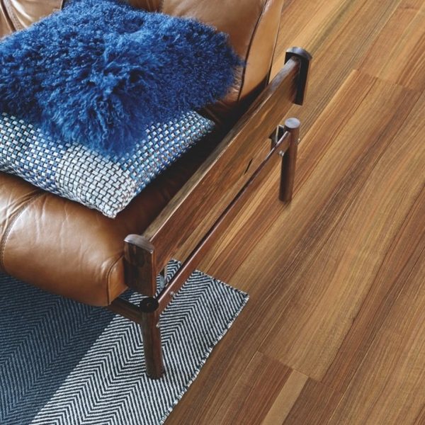 Sensation PLANCHE MODERNE NOYER RAFFINE 04319 PERGO